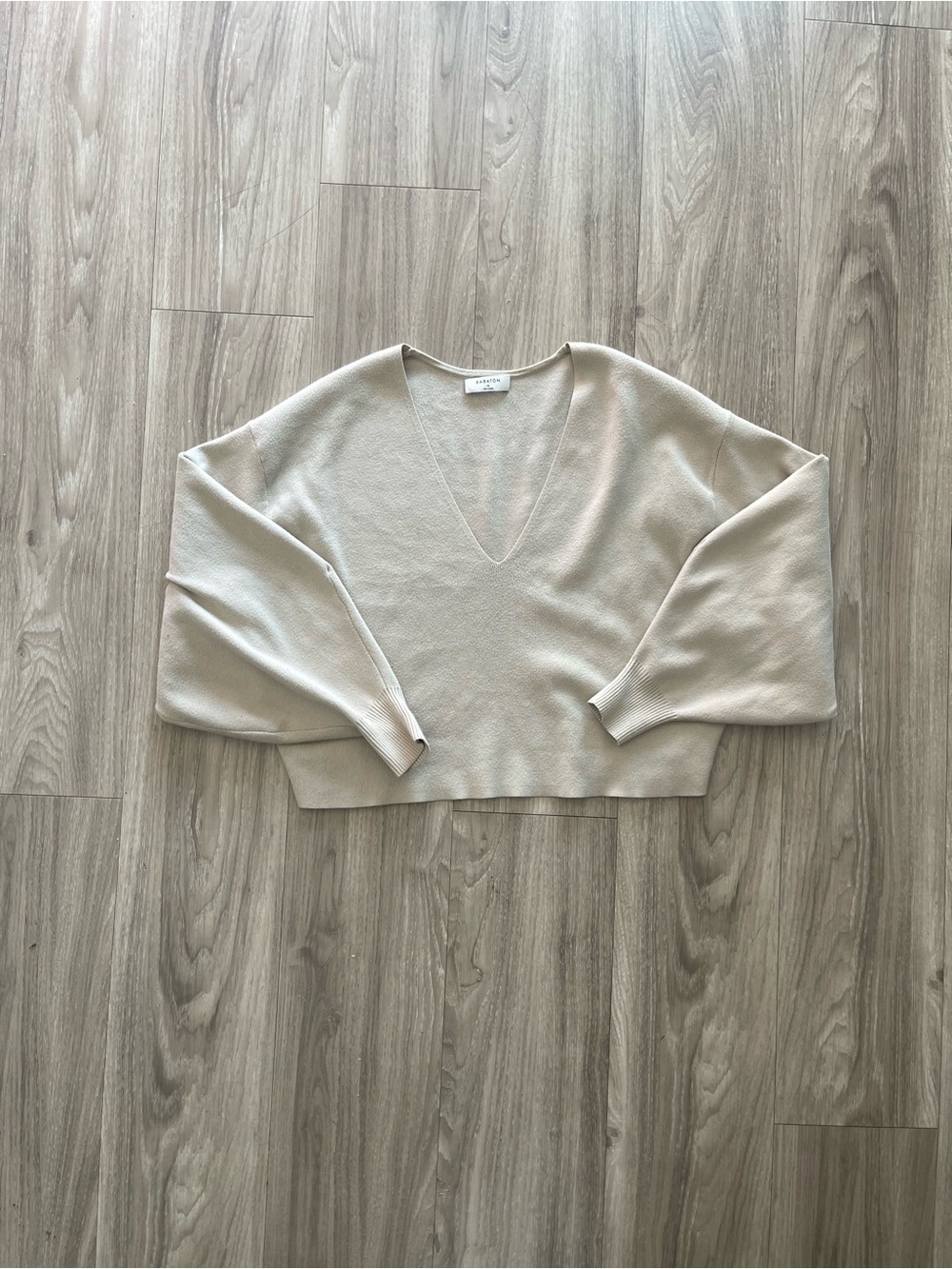 Babaton Cream V-Neck Cropped Sweater